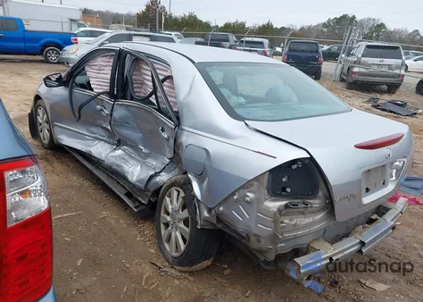 2007 Honda Accord 3.0 Se z USA, uszkodzony, nr VIN 1HGCM66477A028236